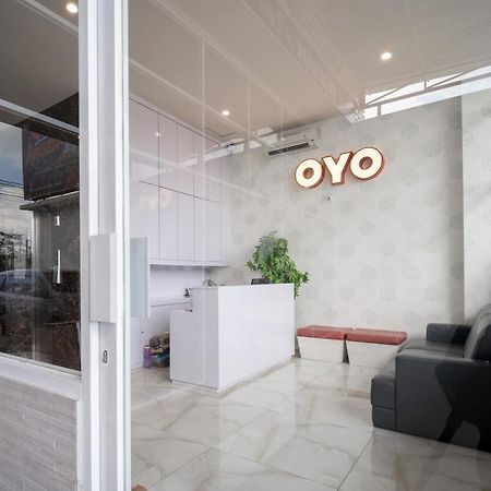 Oyo 291 Medan City Syariah Exterior foto
