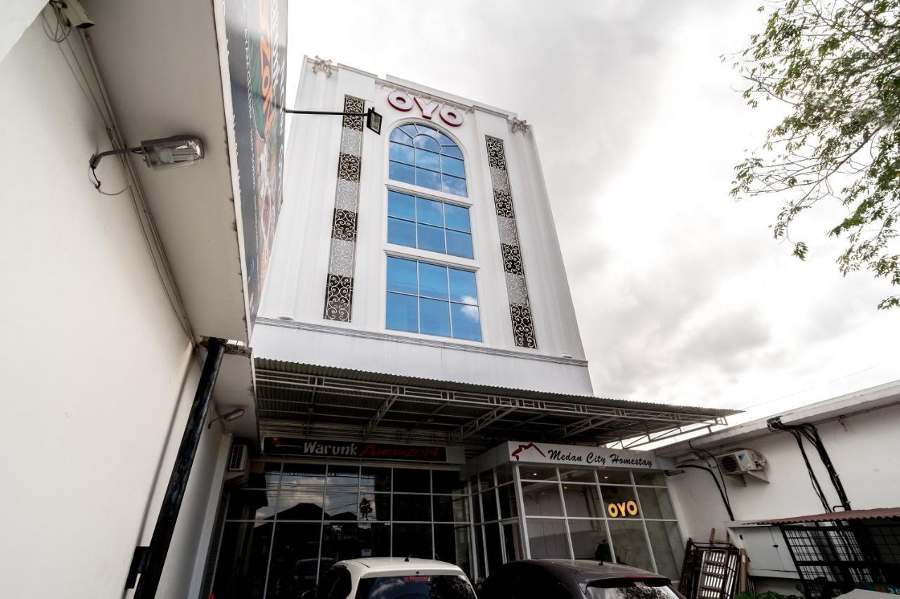 Oyo 291 Medan City Syariah Hotel Exterior foto