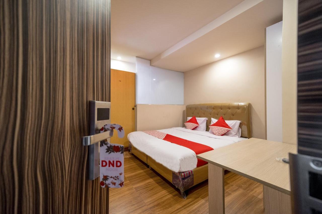 Oyo 291 Medan City Syariah Exterior foto